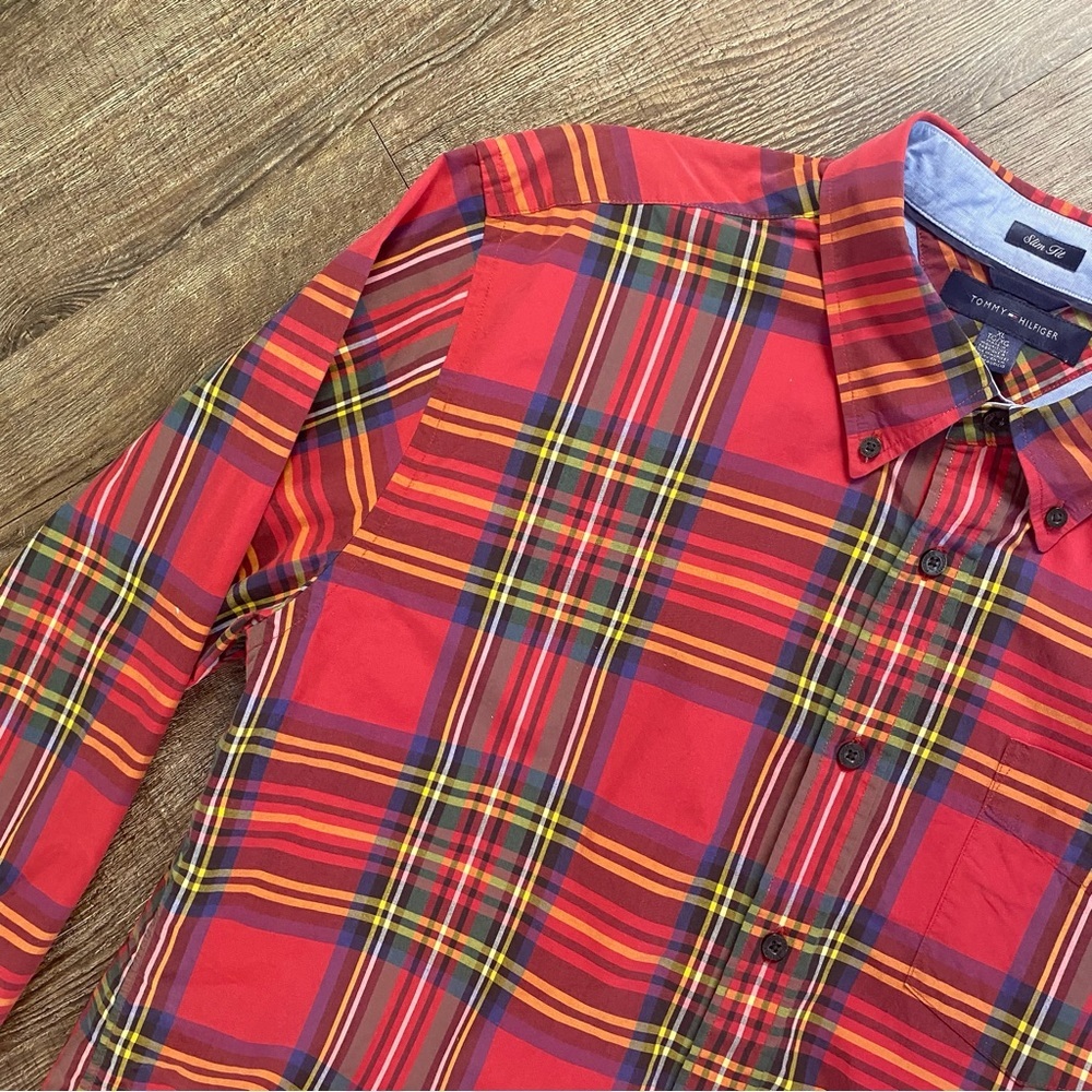 Tommy Hilfgher Shirt Men XL Red Plaid Cotton Long Sleeve Button Down Slim Fit - Picture 3 of 10